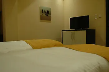 Viktor * 布拉迪斯拉发